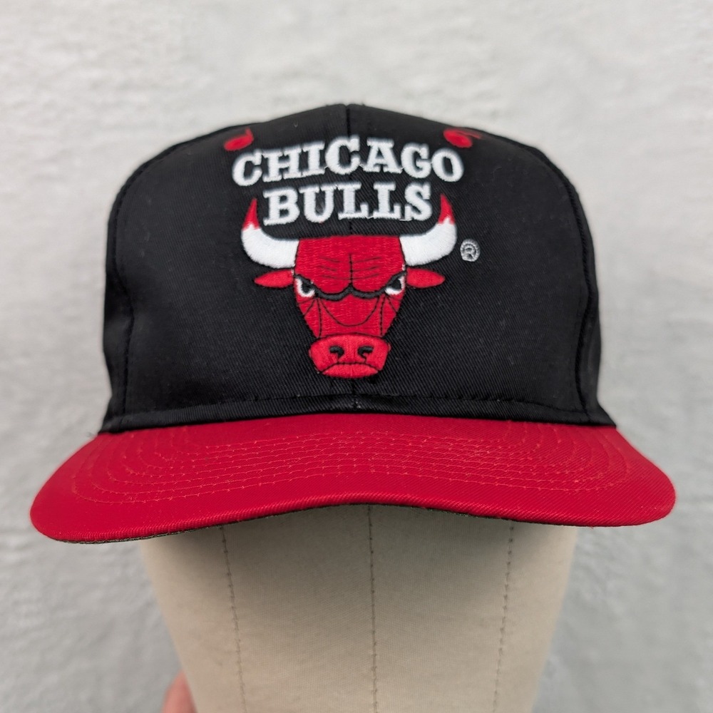 VTG Chicago Bulls Logo 7 Hat Men's OSFA Black Red Snapback NBA Basketball 90s